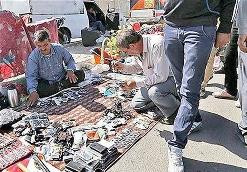 اخبار تهران| ساماندهی 250 دستفروش بازار پایتخت- راه اندازی مجموعه گردشگری در حاشیه اتوبان چمران